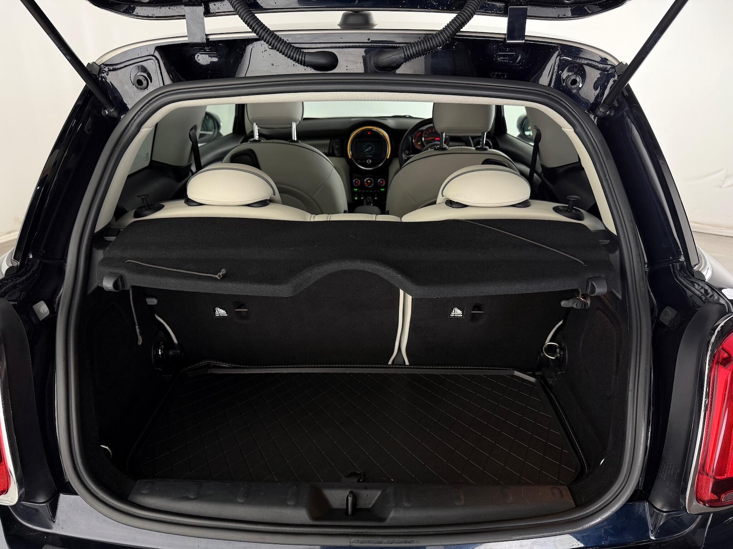 Used MINI Hatch 2019 for sale - 77221857: Photo 10