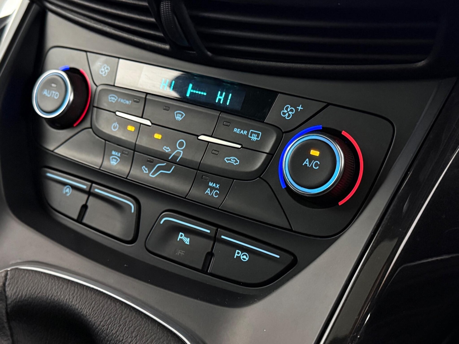 Used Ford Kuga 2019 for sale - 77246300: Photo 29