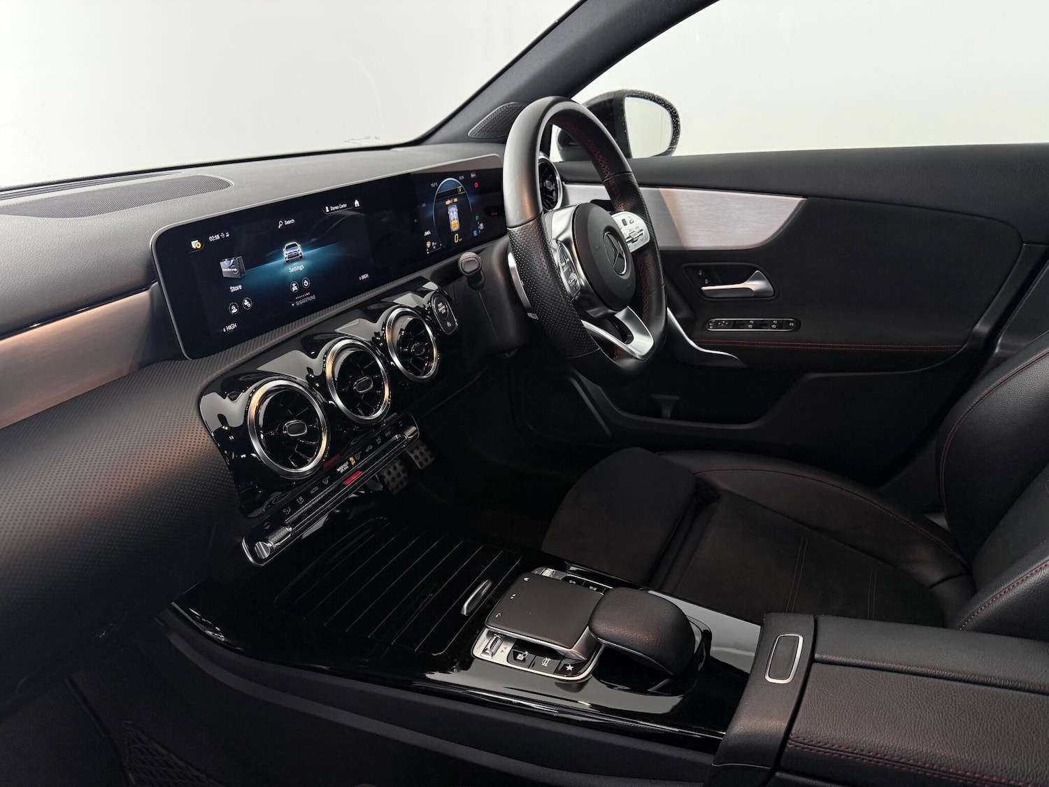 Used Mercedes-Benz A-Class 2018 for sale - 76467022: Photo 16