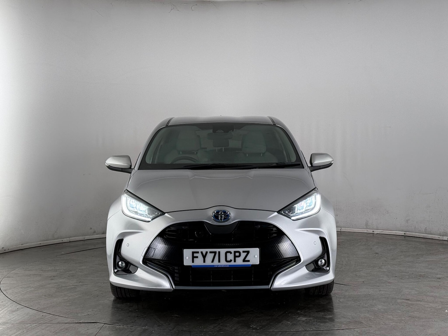 Used Toyota Yaris 2021 for sale - 77221767: Photo 2