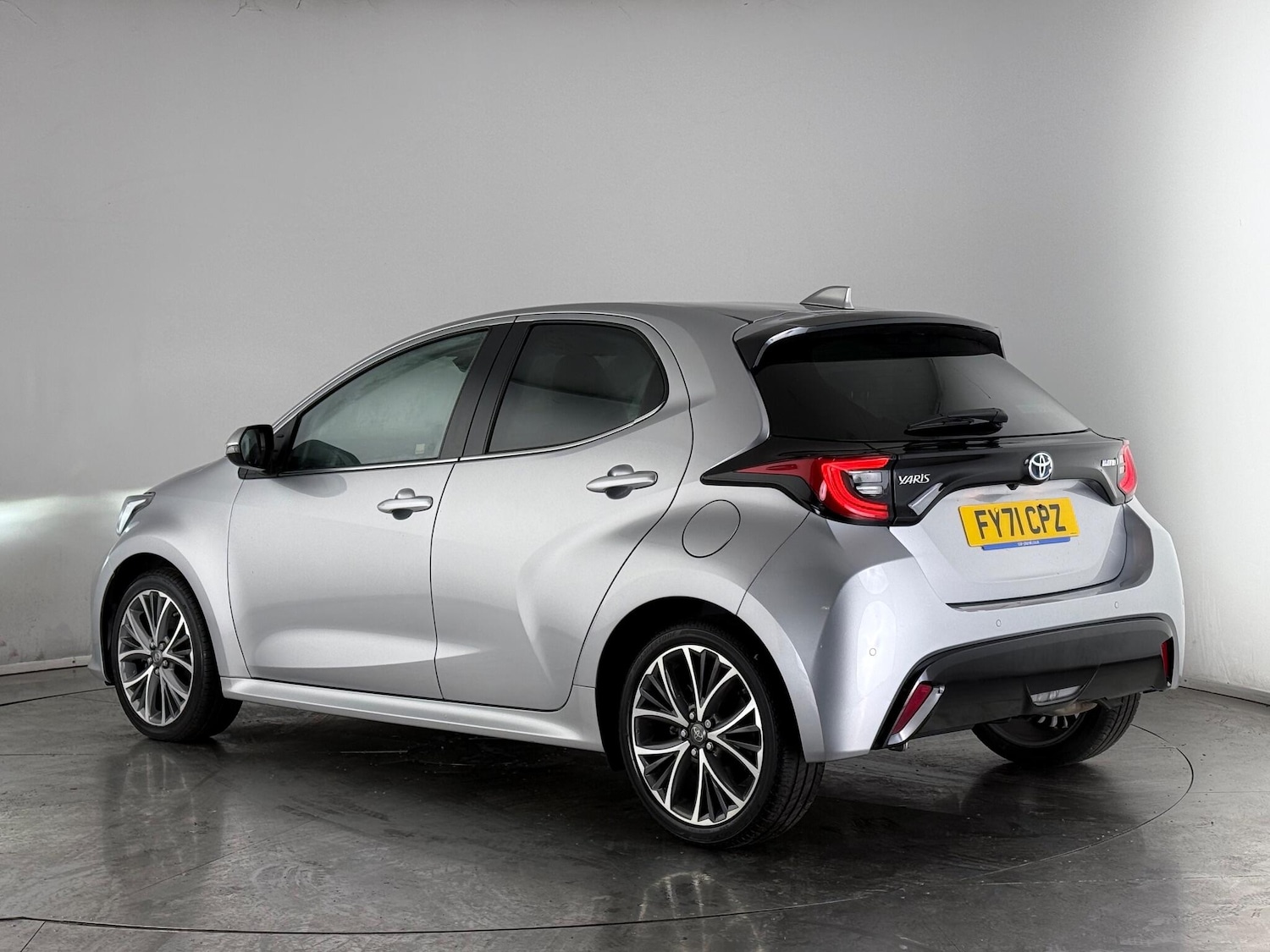 Used Toyota Yaris 2021 for sale - 77221767: Photo 4