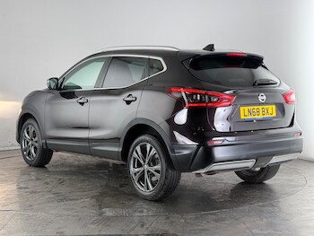 Used Nissan Qashqai 2018 for sale - 77259721: Photo