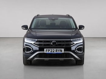Used Volkswagen T-Roc 2022 for sale - 79034614: Photo