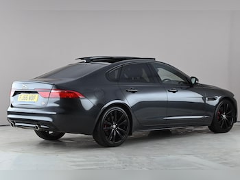 Used Jaguar XF 2016 for sale - 77538701: Photo