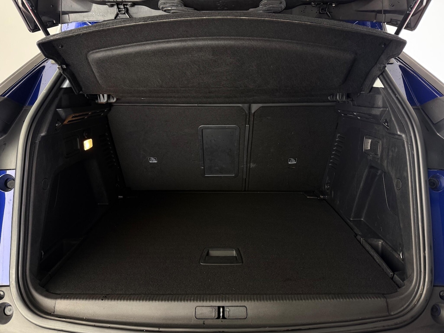 Used Peugeot 3008 2018 for sale - 76607854: Photo 10