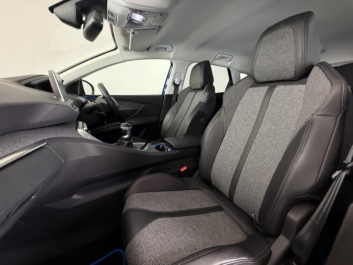 Used Peugeot 3008 2018 for sale - 76607854: Photo 17