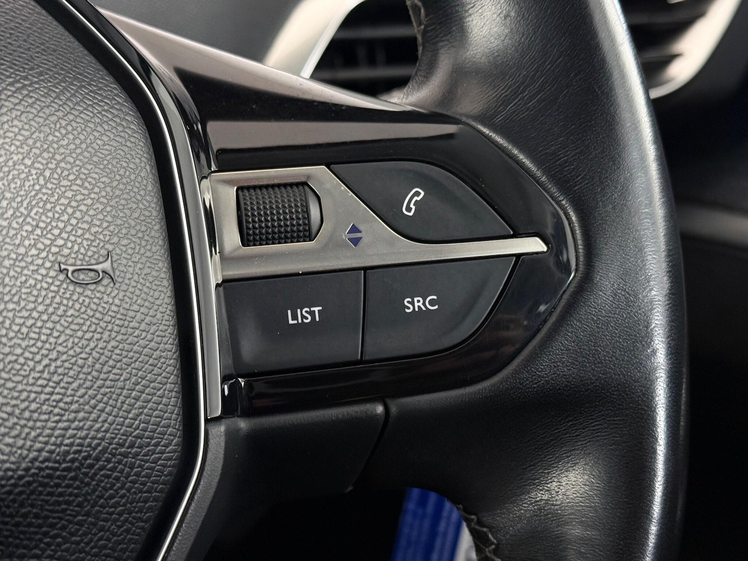 Used Peugeot 3008 2018 for sale - 76607854: Photo 28