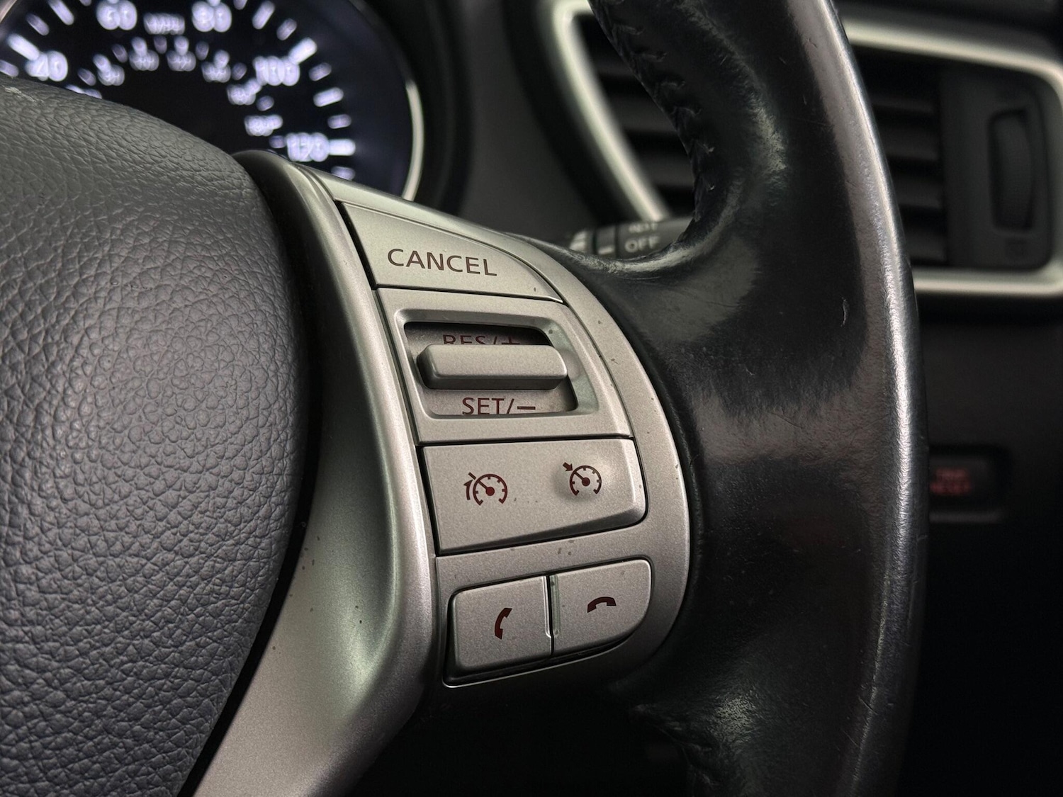 Used Nissan Qashqai 2016 for sale - 77182487: Photo 24