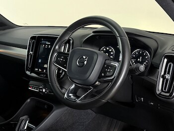 Used Volvo XC40 2019 for sale - 78867138: Photo