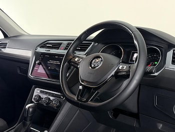 Used Volkswagen Tiguan Allspace 2019 for sale - 79174414: Photo