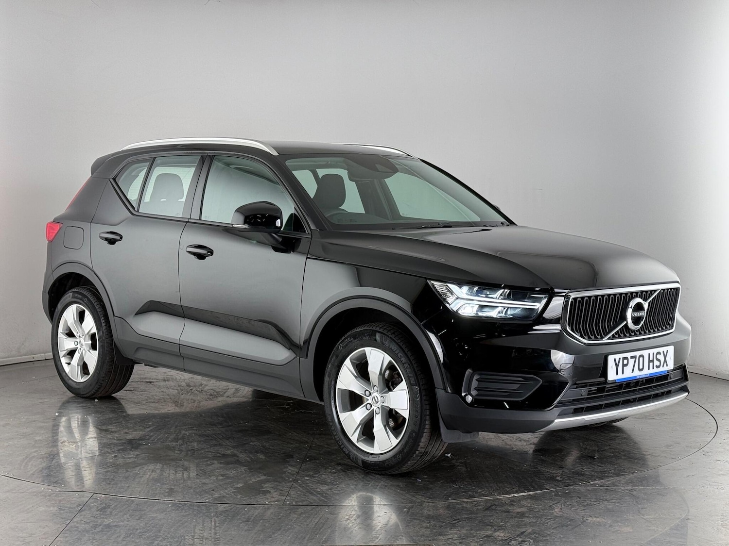Used Volvo XC40 2020 for sale - 76467444: Photo 1