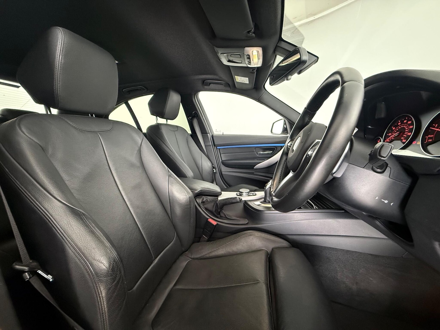 Used BMW 3 Series 2017 for sale - 77182811: Photo 12