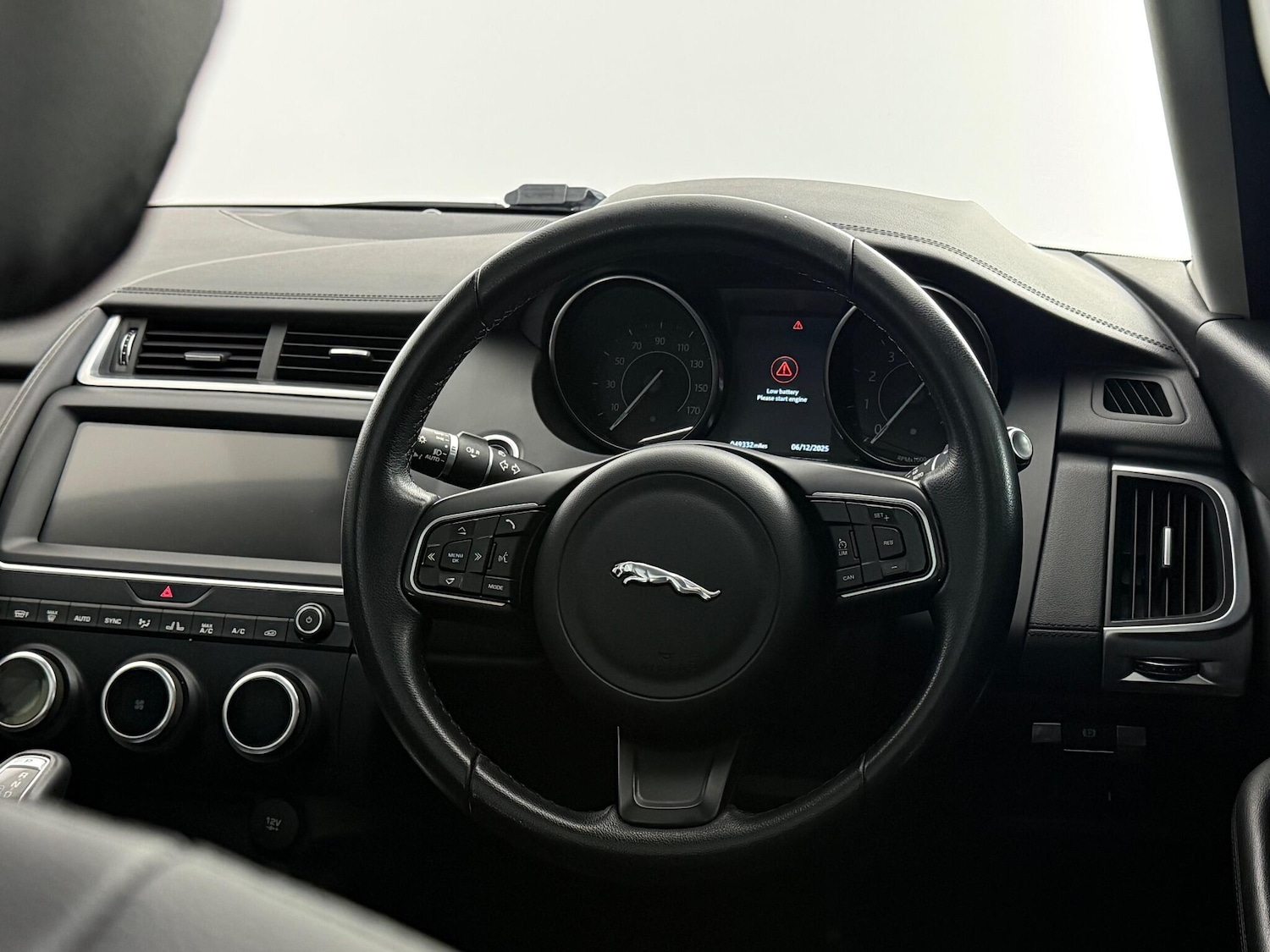 Used Jaguar E-Pace 2019 for sale - 77182918: Photo 16