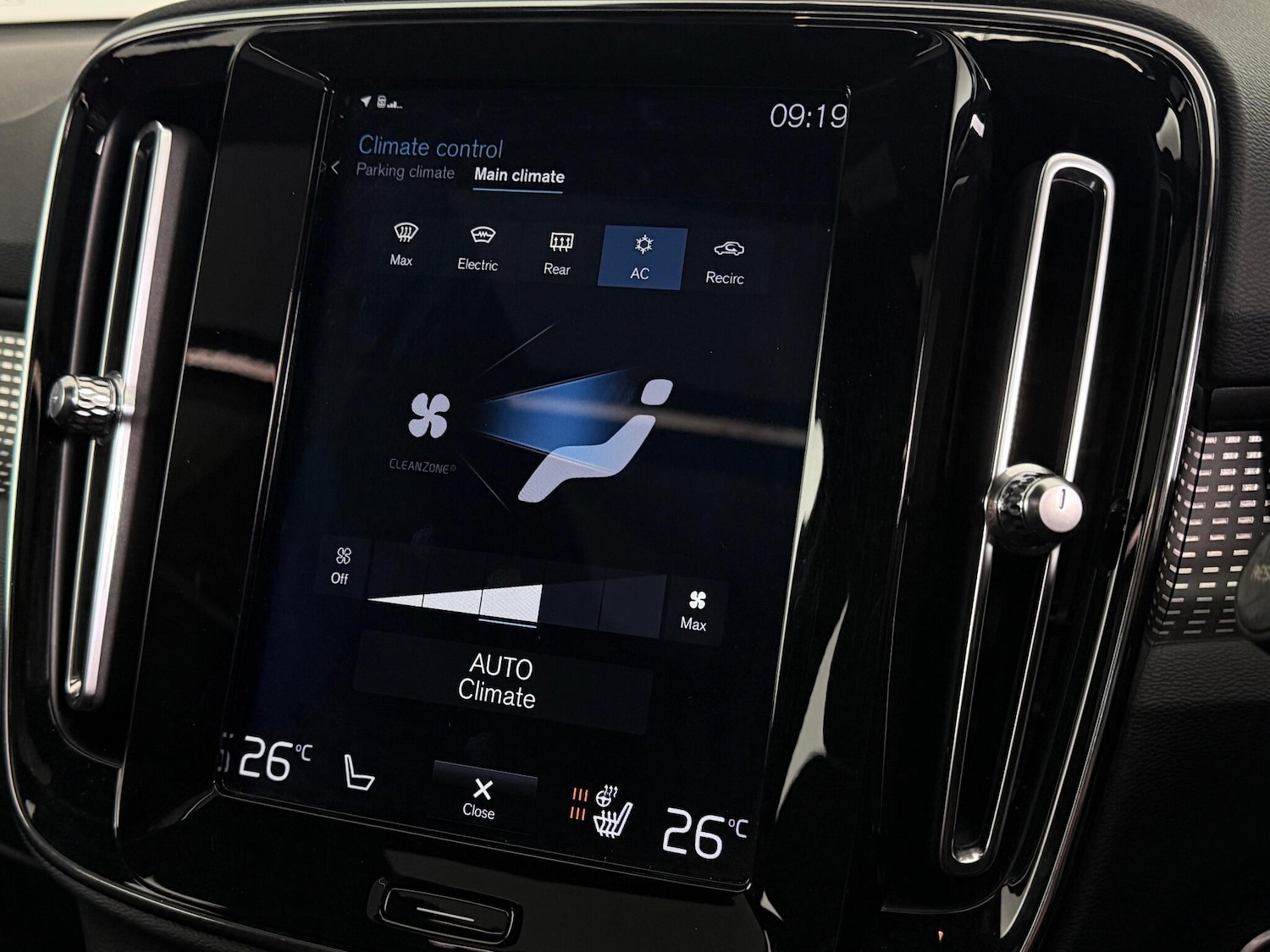 Used Volvo XC40 2018 for sale - 77222558: Photo 22