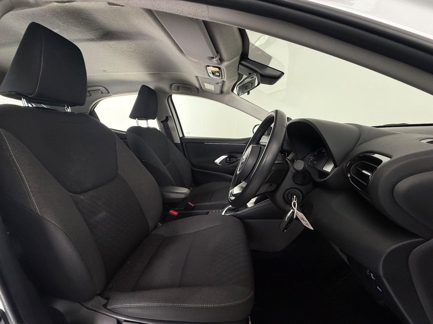 Used Toyota Yaris 2023 for sale - 76467455: Photo 13