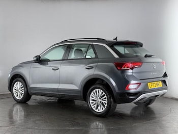 Used Volkswagen T-Roc 2022 for sale - 77511497: Photo