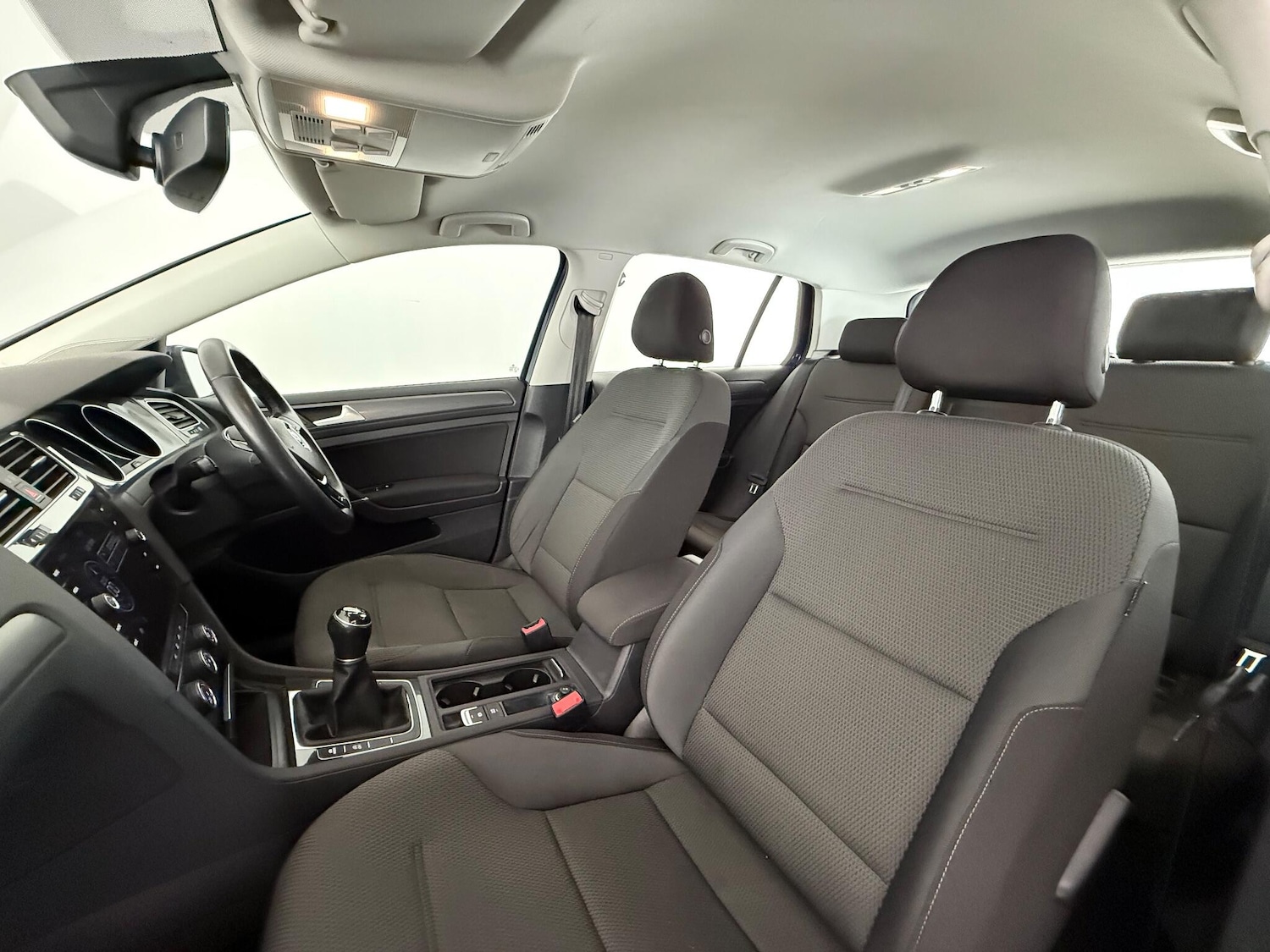 Used Volkswagen Golf 2018 for sale - 77221543: Photo 14