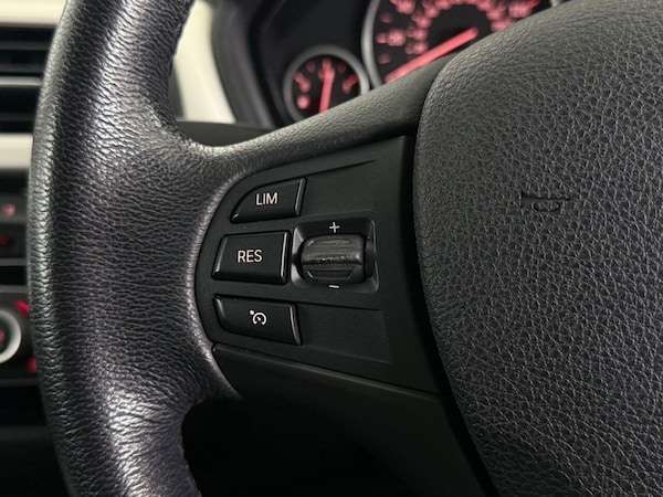 Used BMW 3 Series 2018 for sale - 76074171: Photo 25