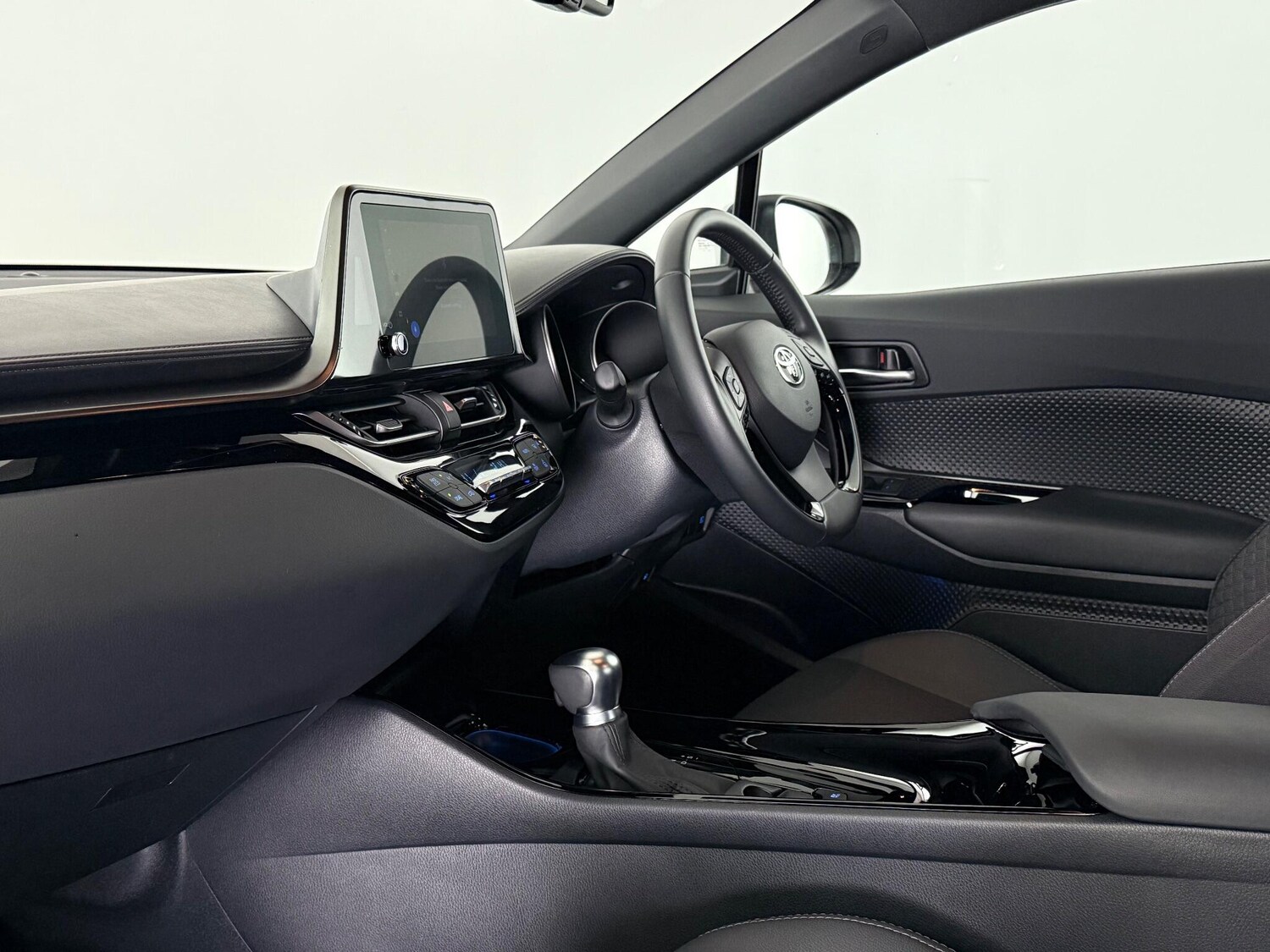 Used Toyota C-HR 2022 for sale - 77332109: Photo 15