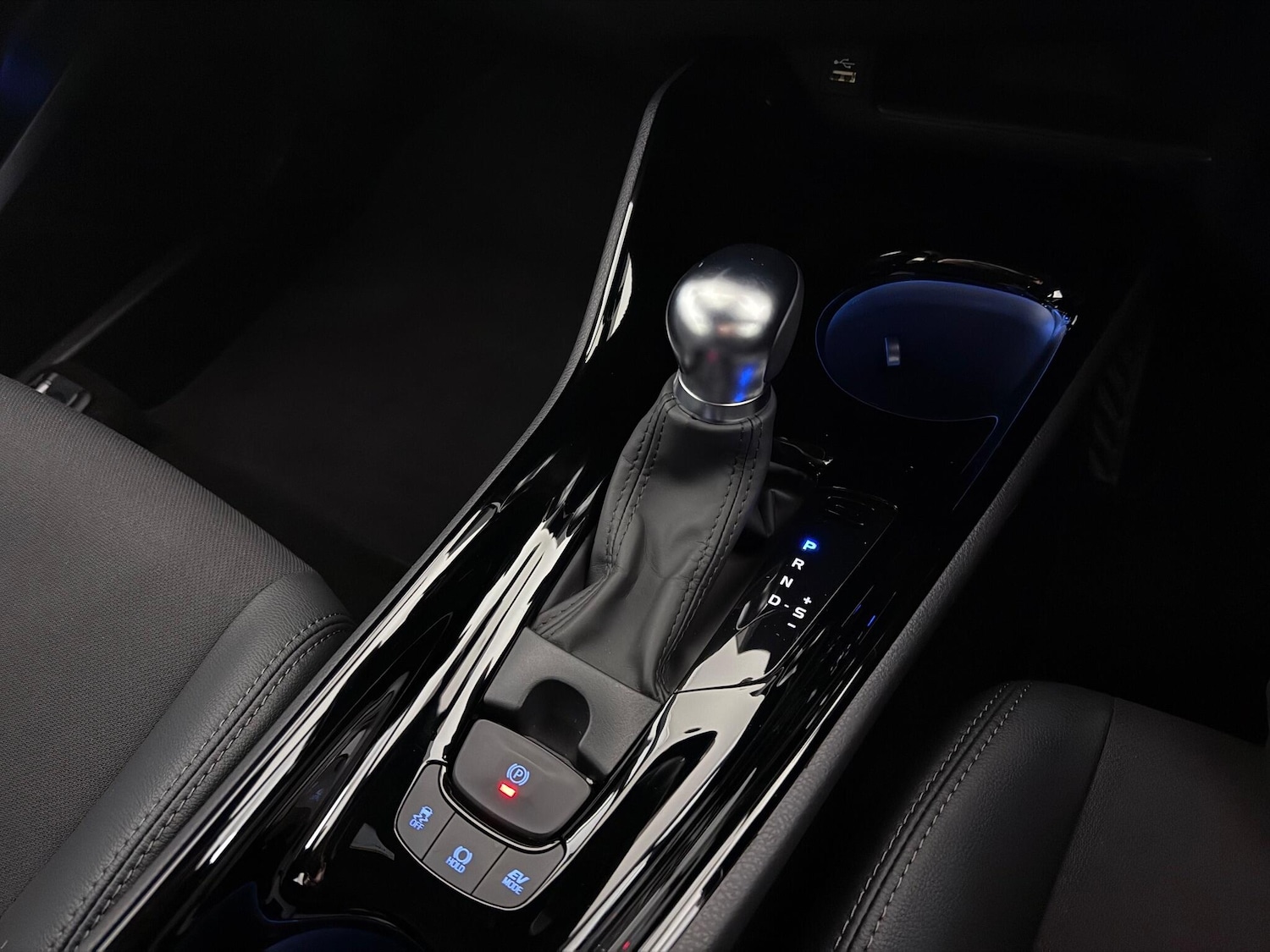 Used Toyota C-HR 2022 for sale - 77332109: Photo 31