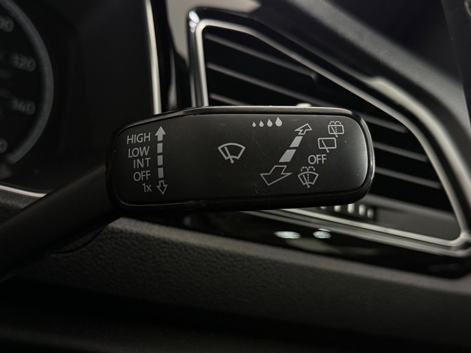 Used Volkswagen T-Roc 2022 for sale - 77543462: Photo 20