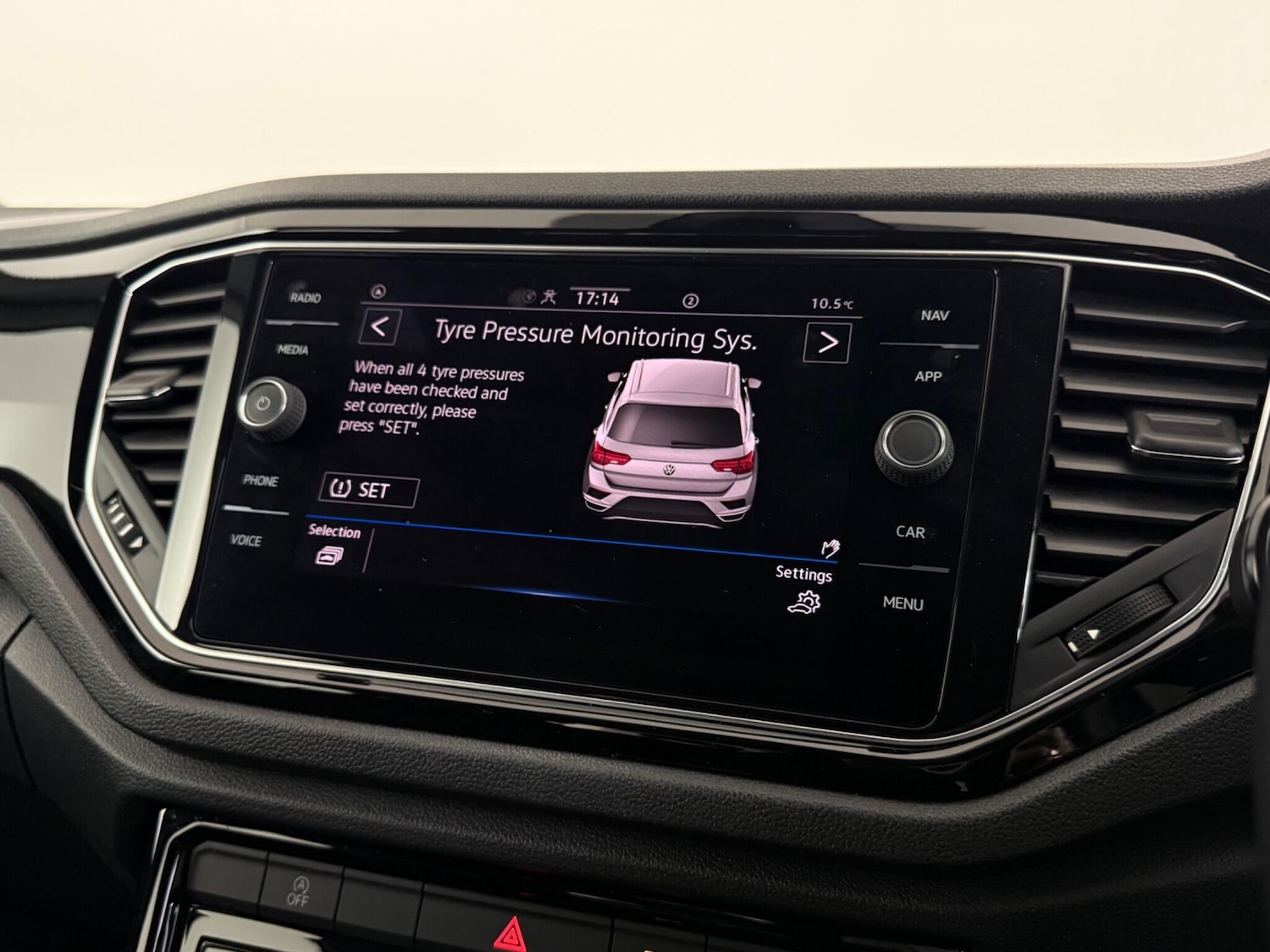 Used Volkswagen T-Roc 2022 for sale - 77543462: Photo 24