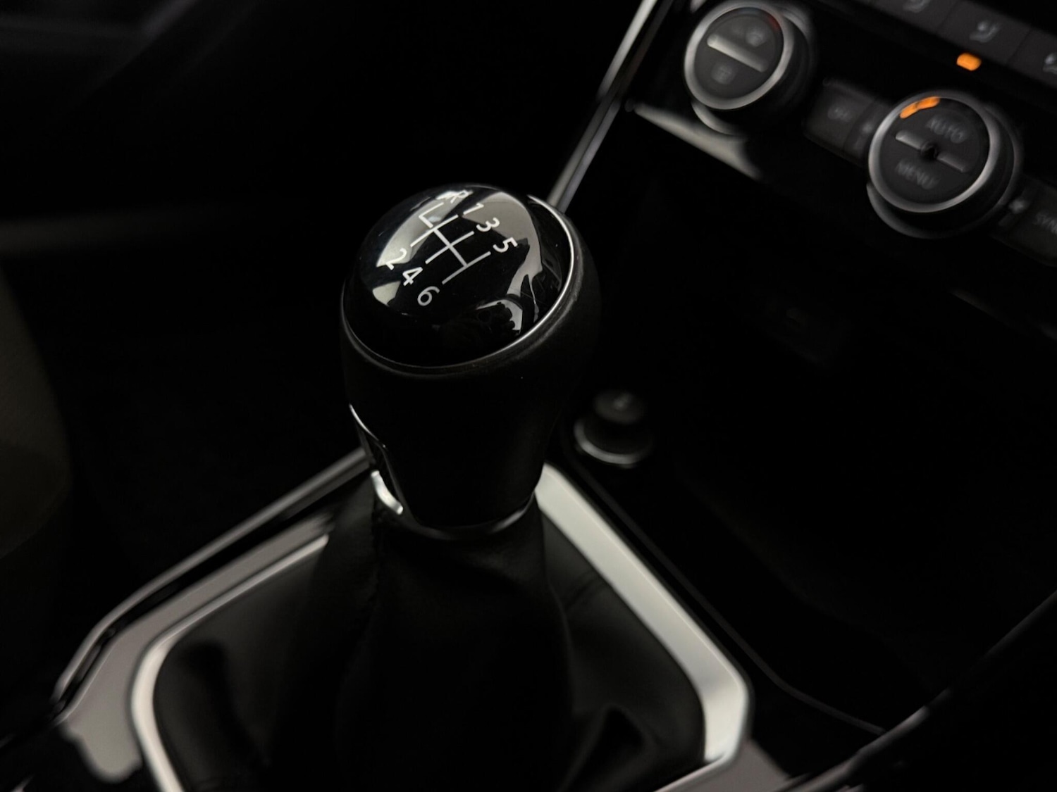 Used Volkswagen T-Roc 2022 for sale - 77543462: Photo 32