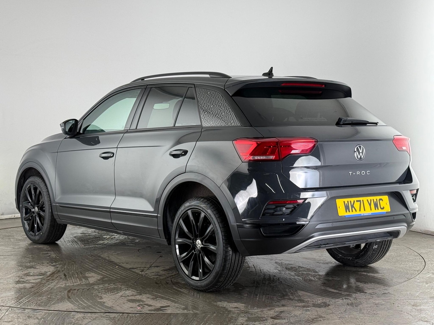 Used Volkswagen T-Roc 2022 for sale - 77543462: Photo 4