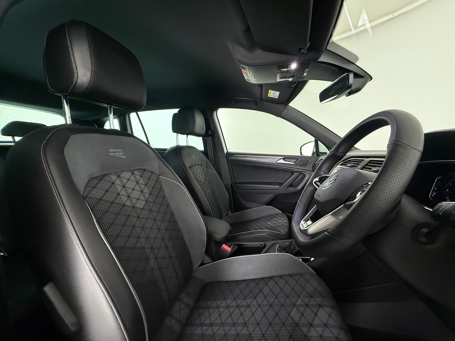 Used Volkswagen Tiguan 2021 for sale - 77268256: Photo 11