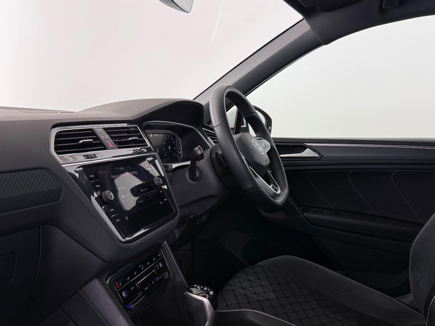 Used Volkswagen Tiguan 2021 for sale - 77268256: Photo 16