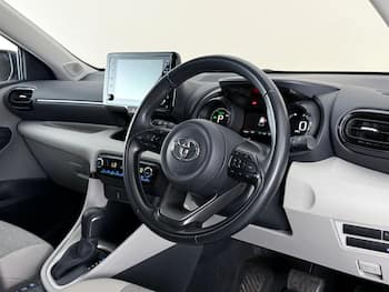 Used Toyota Yaris 2022 for sale - 79712723: Photo