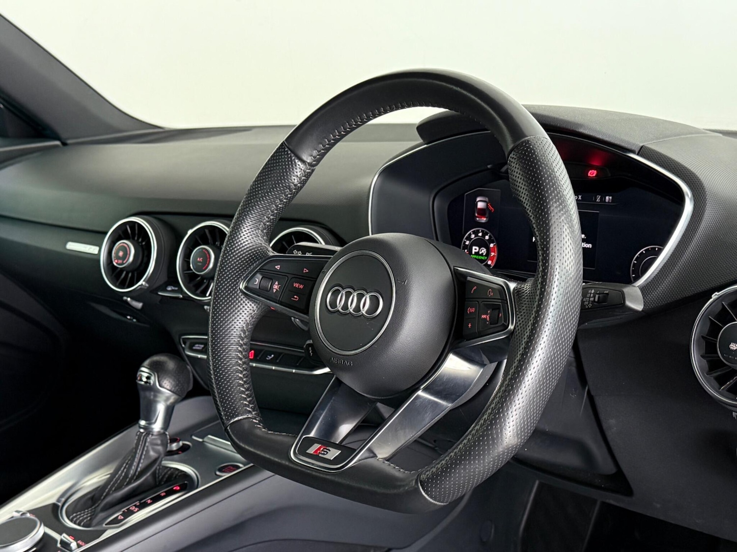 Used Audi TT 2019 for sale - 76467405: Photo 21