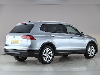 Used Volkswagen Tiguan Allspace 2023 for sale - 78048345: Photo
