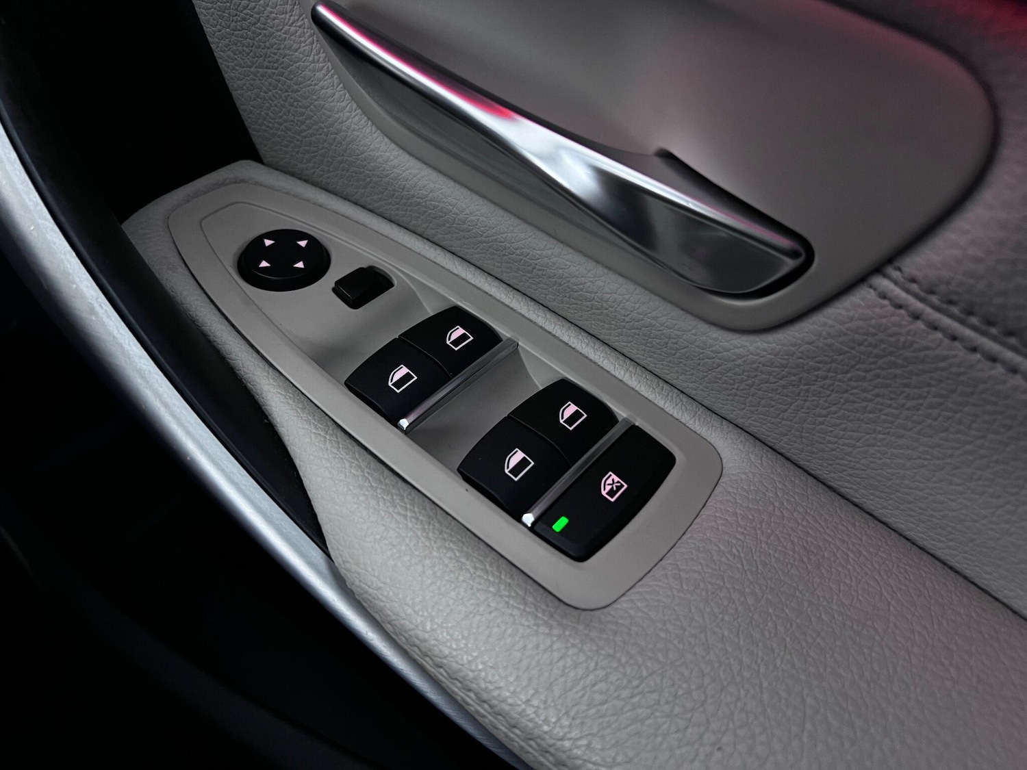 Used BMW 3 Series 2017 for sale - 77246236: Photo 24