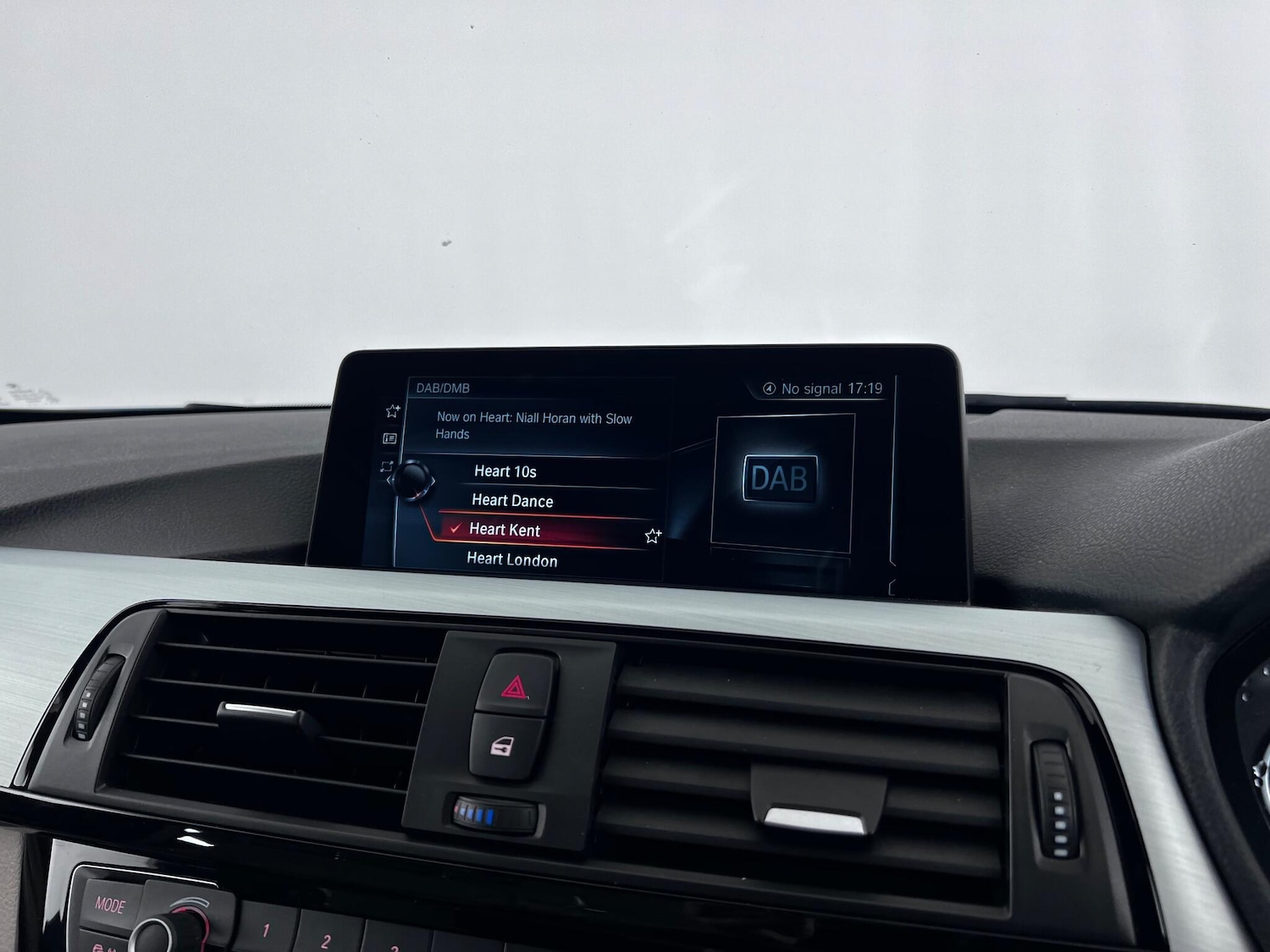 Used BMW 3 Series 2017 for sale - 77246236: Photo 26