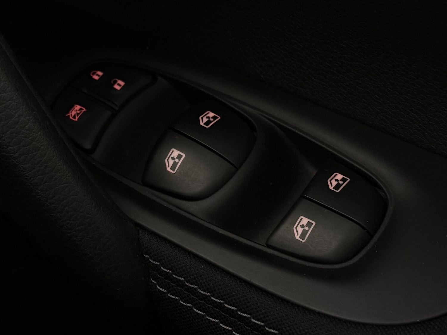 Used Nissan Qashqai 2018 for sale - 76467401: Photo 40