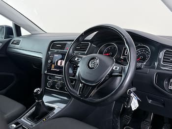 Used Volkswagen Golf 2018 for sale - 79622526: Photo