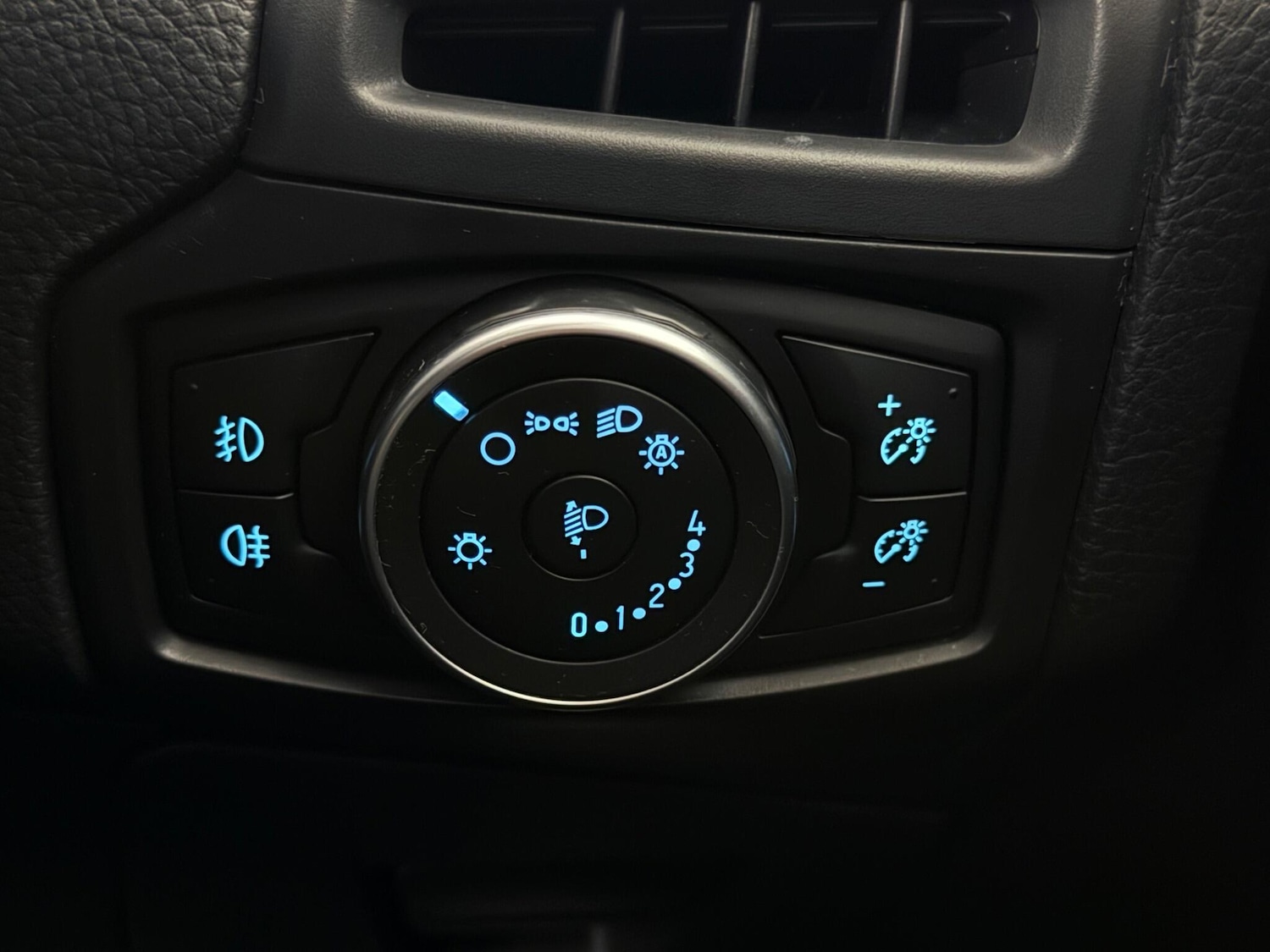 Used Ford Focus 2014 for sale - 78101536: Photo 15