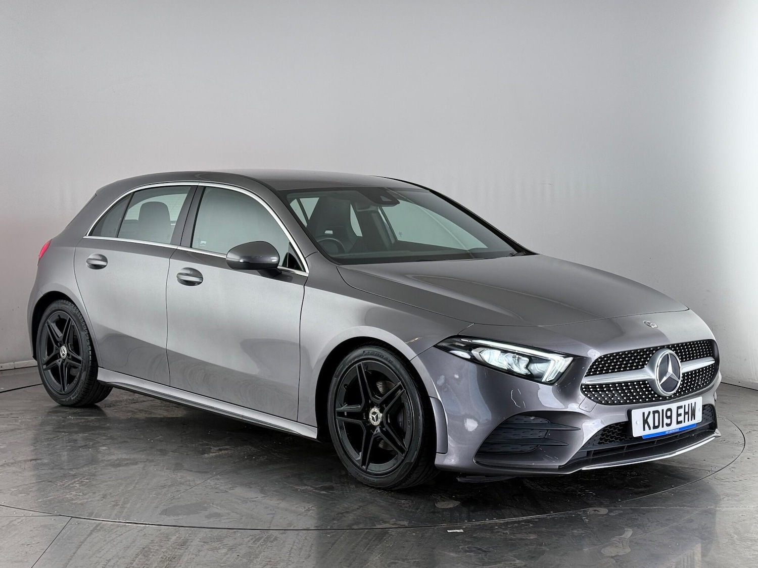 Used Mercedes-Benz A-Class 2019 for sale - 76466742: Photo 1