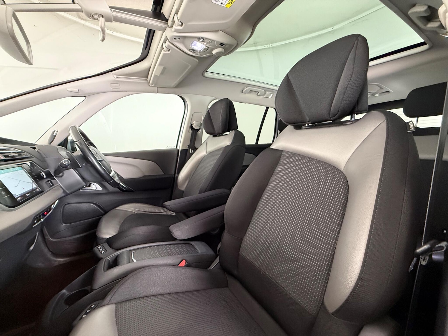 Used Citroen Grand C4 Picasso 2017 for sale - 78065049: Photo 11