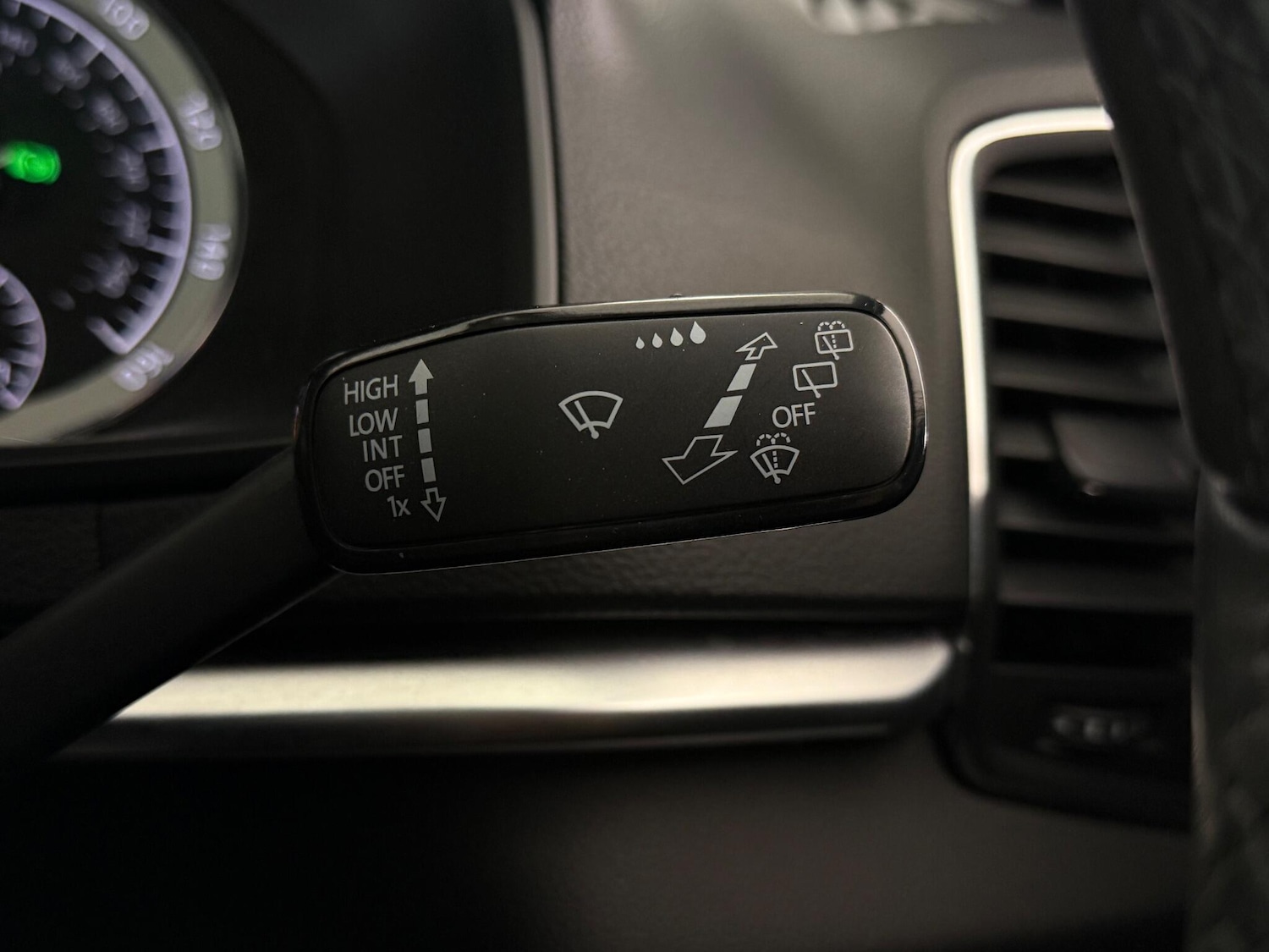 Used Skoda Karoq 2018 for sale - 77222183: Photo 24