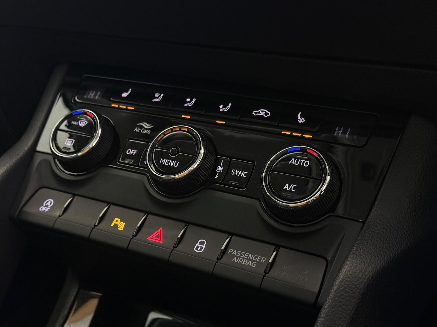 Used Skoda Karoq 2018 for sale - 77222183: Photo 32