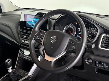 Used Suzuki SX4 S-Cross 2023 for sale - 79521657: Photo