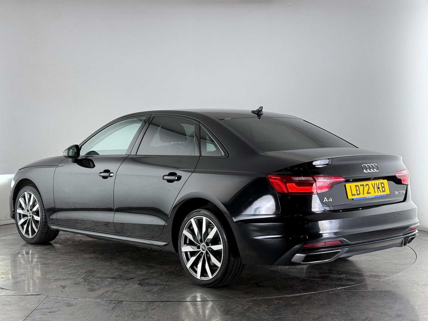 Used Audi A4 2022 for sale - 77221566: Photo 4