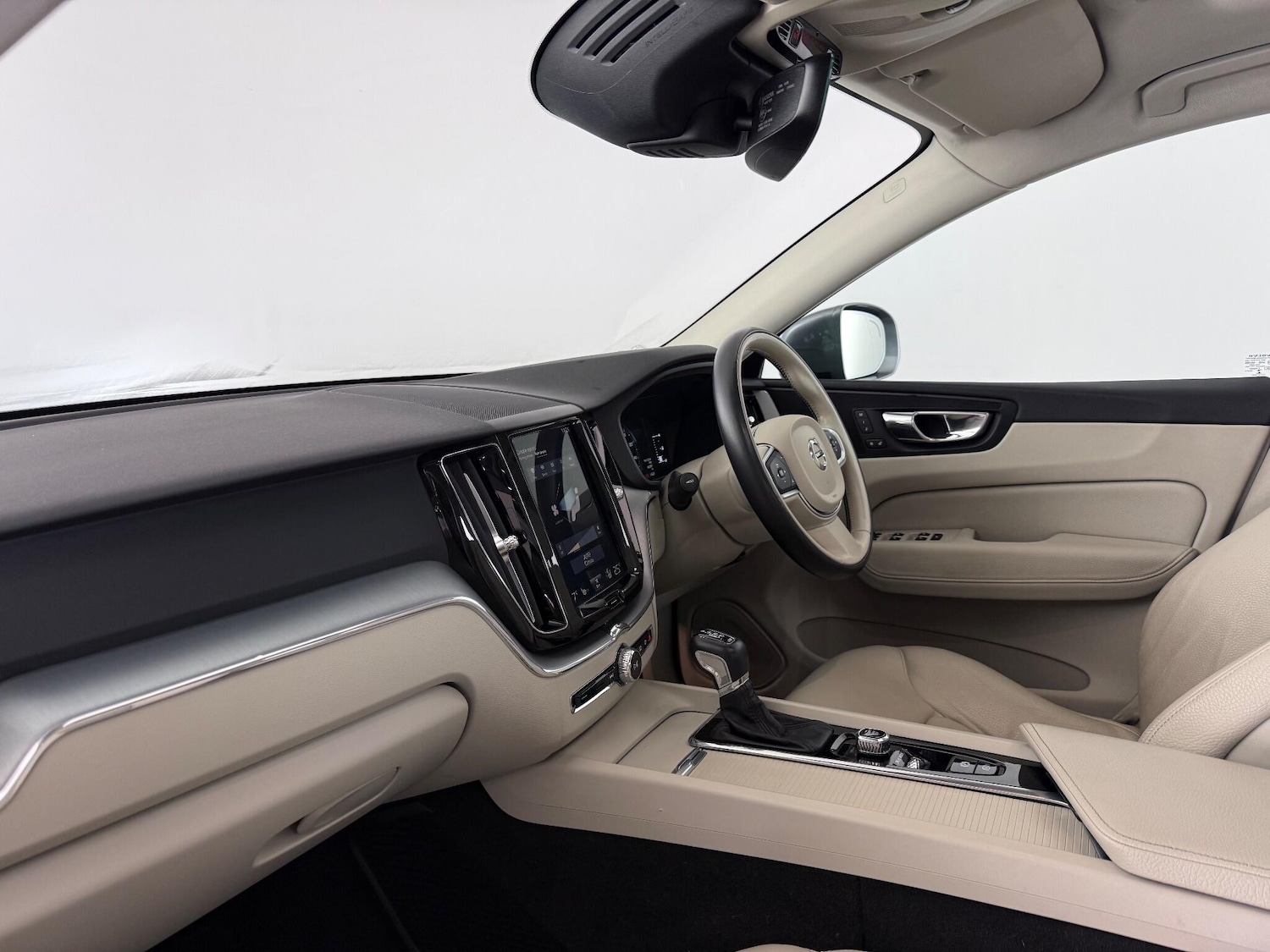 Used Volvo XC60 2017 for sale - 76666517: Photo 19