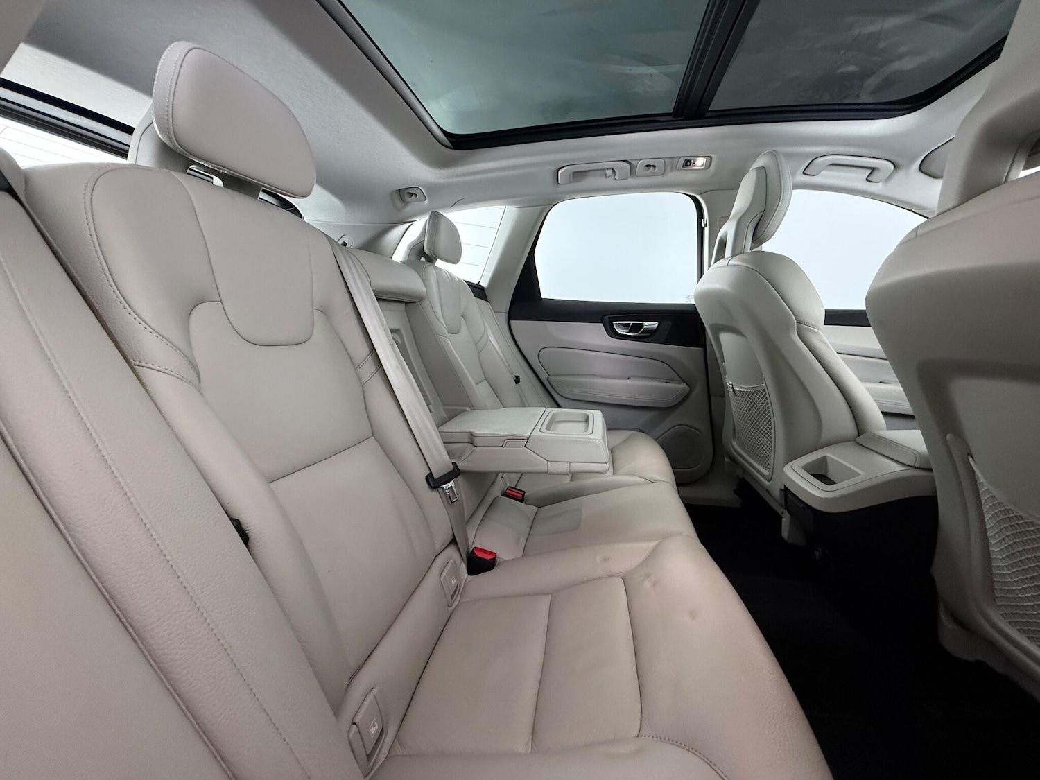 Used Volvo XC60 2017 for sale - 76666517: Photo 21