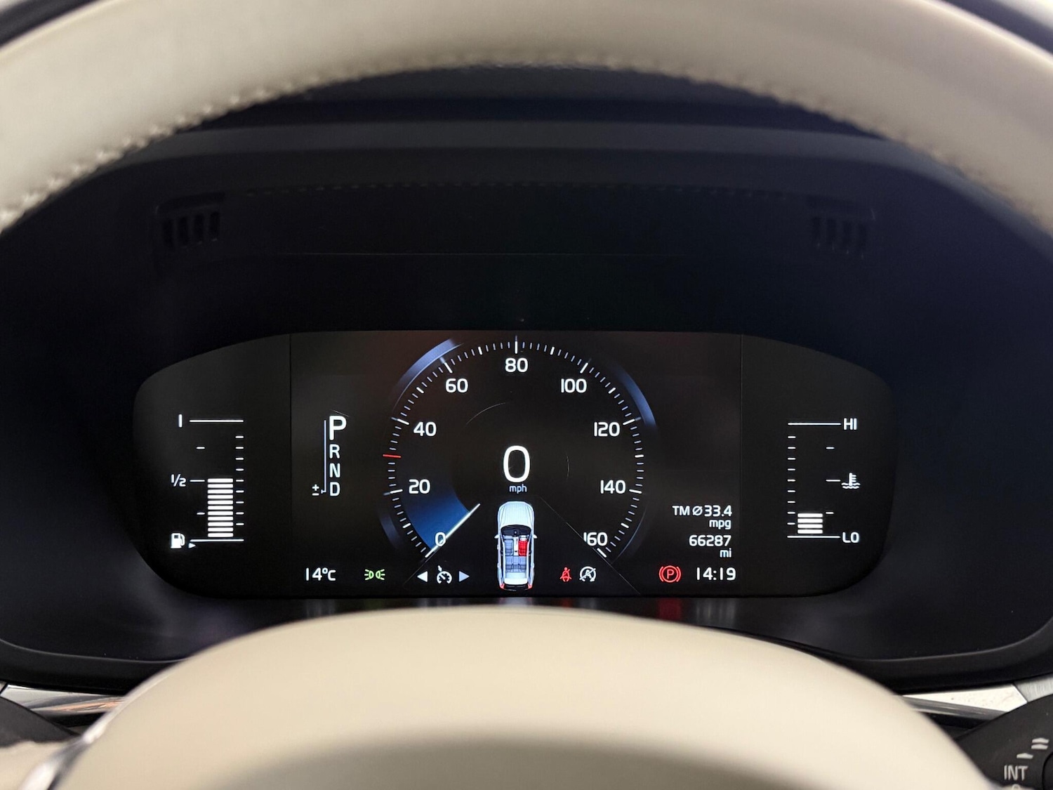 Used Volvo XC60 2017 for sale - 76666517: Photo 26