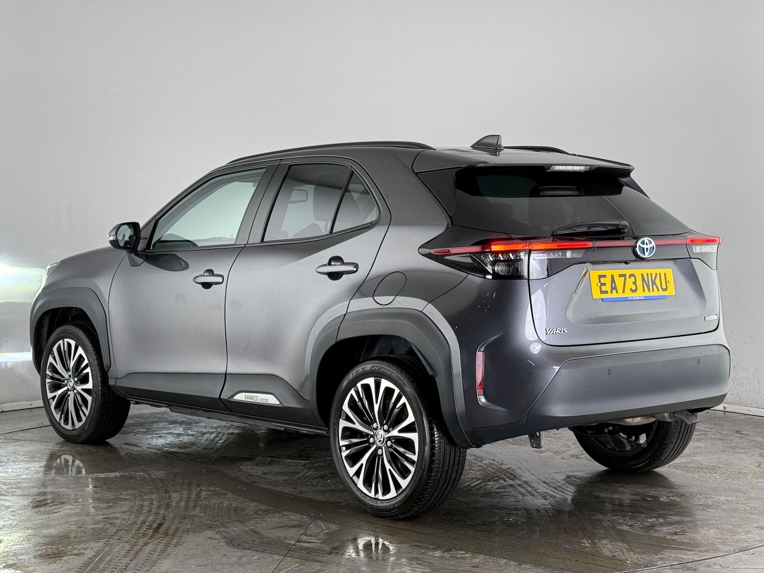 Used Toyota Yaris Cross 2023 for sale - 77246103: Photo 3