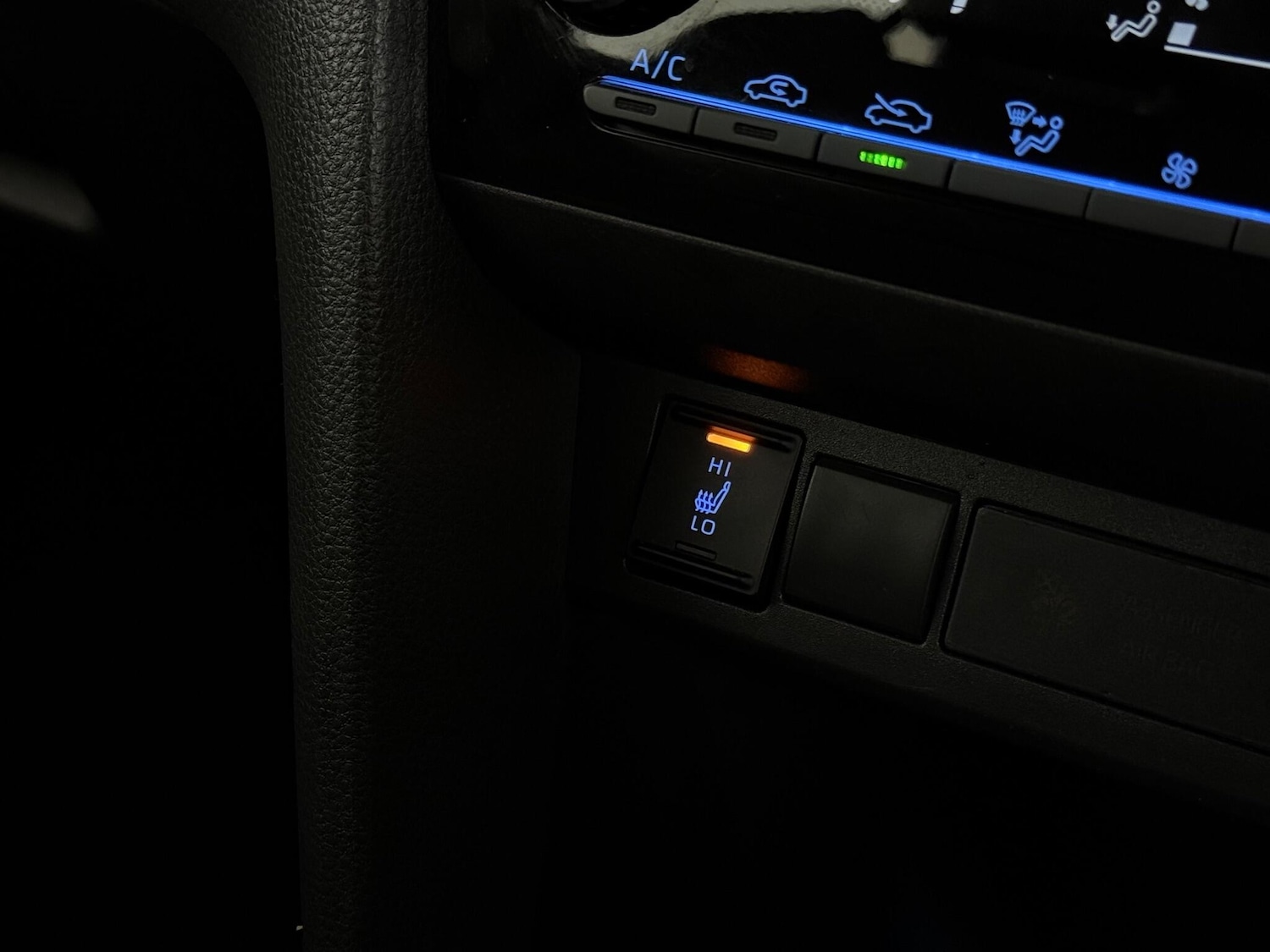 Used Toyota Yaris Cross 2023 for sale - 77246103: Photo 30