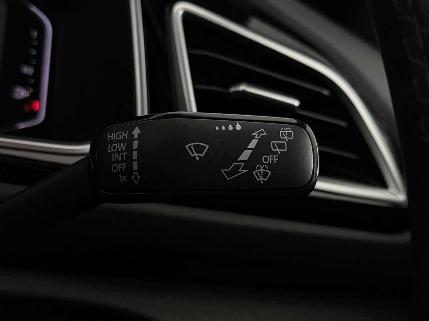 Used Volkswagen T-Roc 2022 for sale - 77280064: Photo 19